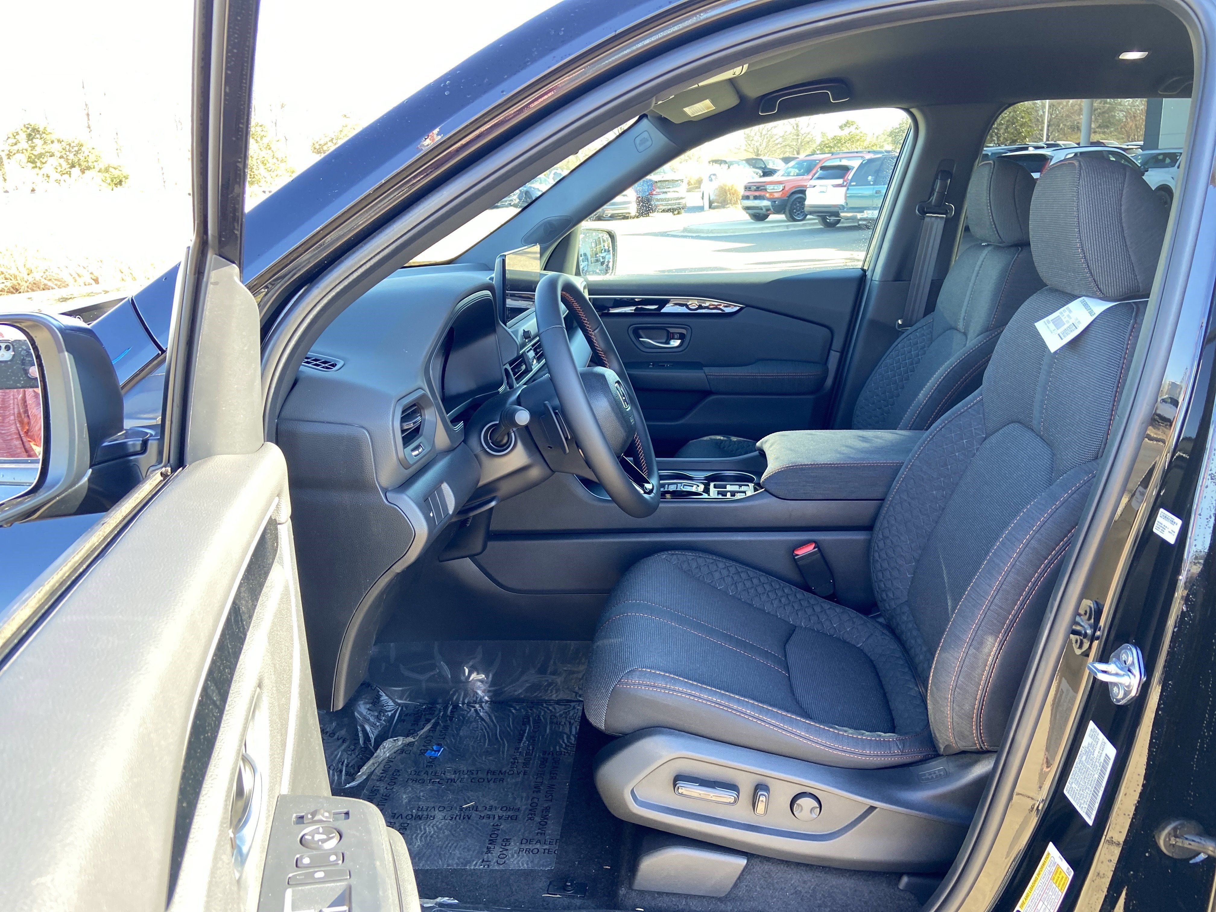 New 2026 Honda Pilot Sport image 31