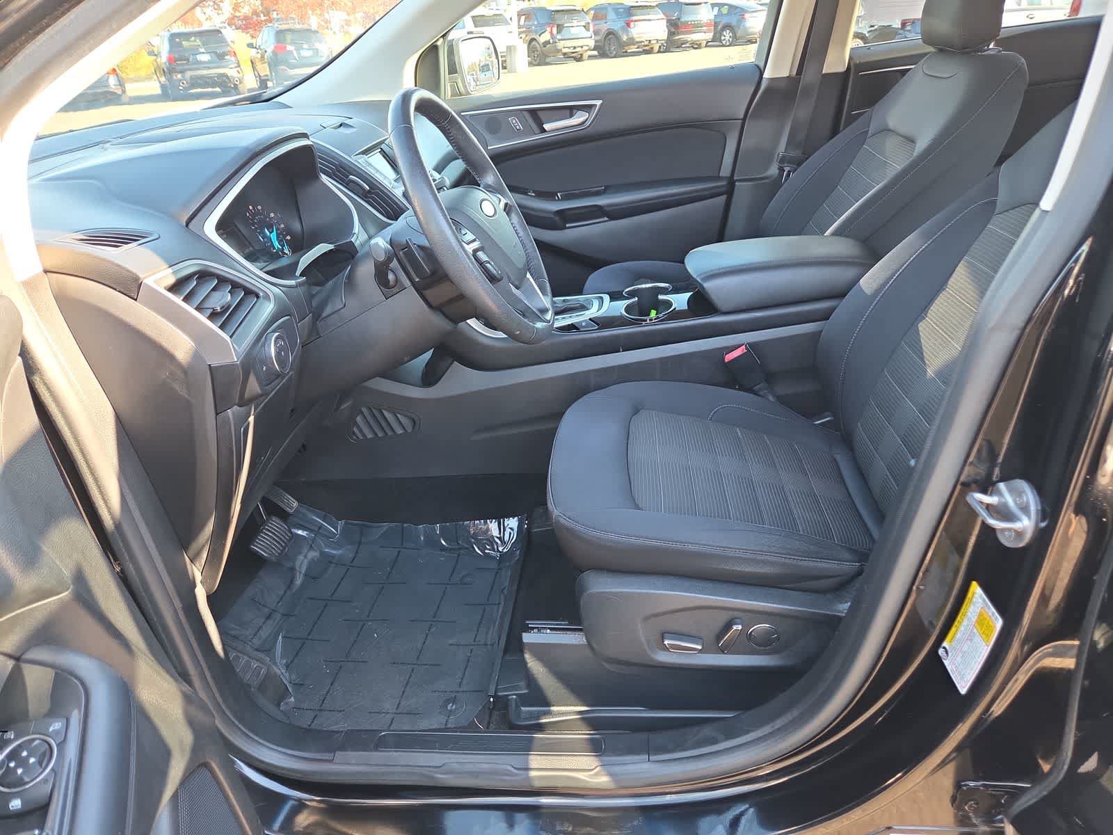 Used 2018 Ford Edge SEL AWD/4WD image 19