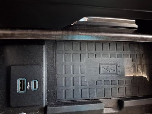 Used 2020 Ford Expedition Limited image 15