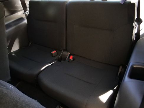 Used 2024 Mitsubishi Outlander ES image 34