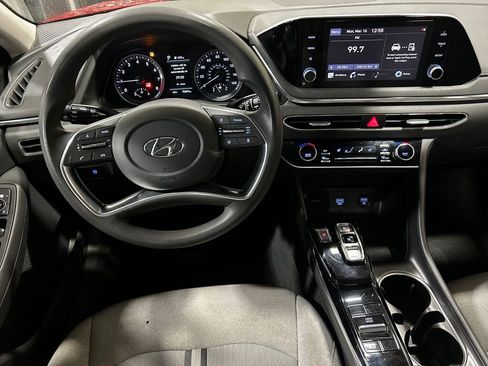 Used 2021 Hyundai Sonata SEL image 2