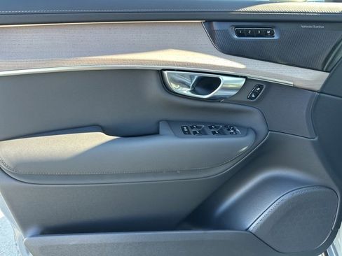 New 2026 Volvo XC90 B6 Plus w/ Protection Package Premier image 12