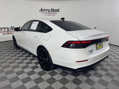 Used 2025 Honda Accord SE image 8