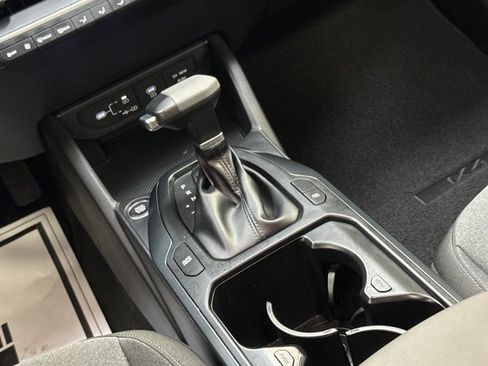Certified 2025 Kia K4 LXS image 24