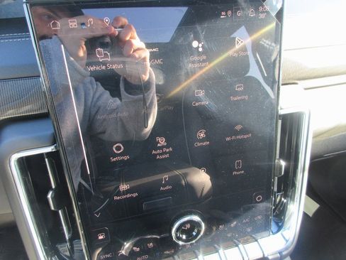 New 2026 GMC Yukon XL Elevation image 19