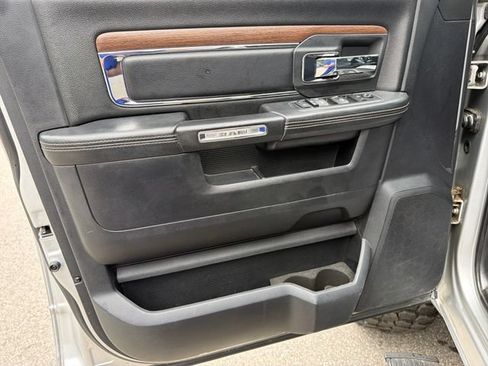 Used 2015 RAM 2500 Laramie AWD/4WD image 12