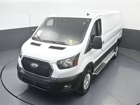Used 2024 Ford Transit 250 Low Roof w/ Exterior Upgrade Package RWD image 33
