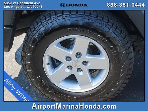 Used 2018 Jeep Wrangler Unlimited Sport S AWD/4WD image 10