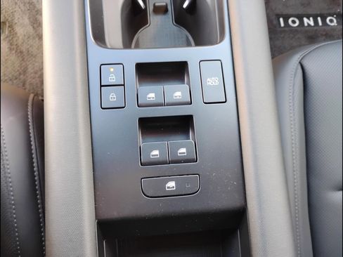New 2025 Hyundai Ioniq 6 SEL AWD/4WD image 29