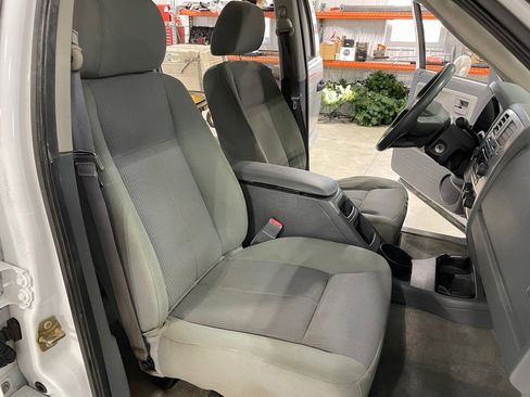 Used 2006 Dodge Dakota SLT image 22