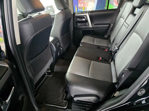 Used 2024 Toyota 4Runner SR5 Premium w/ Moonroof Package image 19