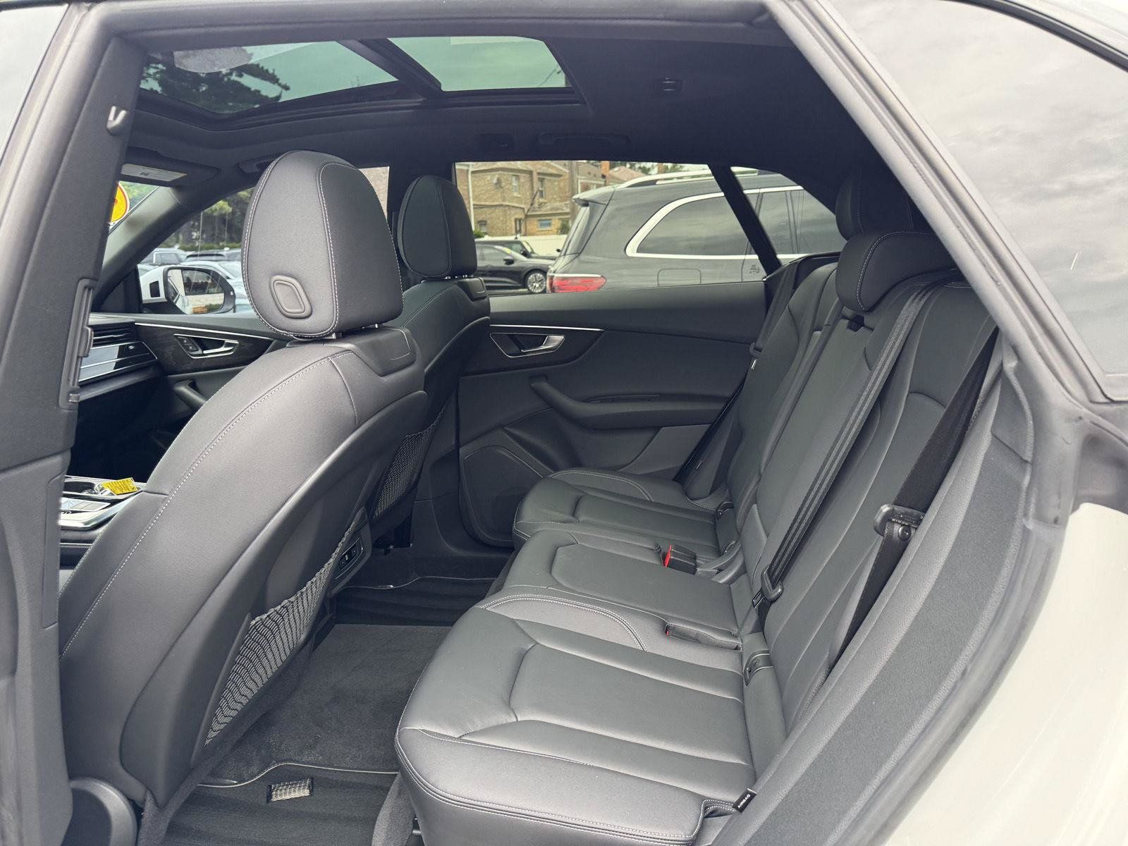 Used 2023 Audi Q8 Premium w/ Convenience Package AWD/4WD image 35