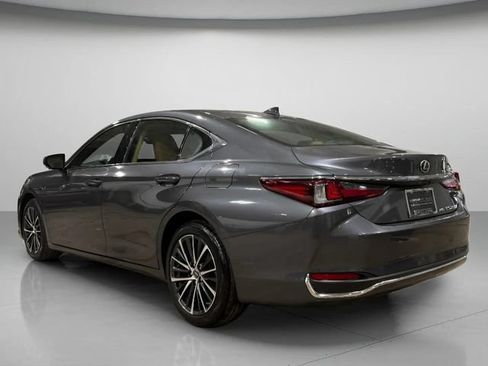 Used 2024 Lexus ES 250 w/ Premium Package AWD/4WD image 5