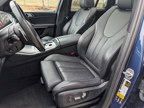 Used 2022 BMW X5 xDrive40i w/ M Sport Package image 6