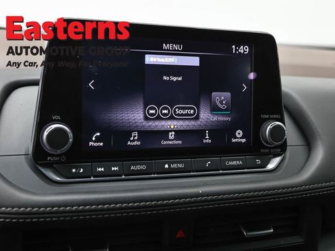 Used 2023 Nissan Rogue S AWD/4WD image 19