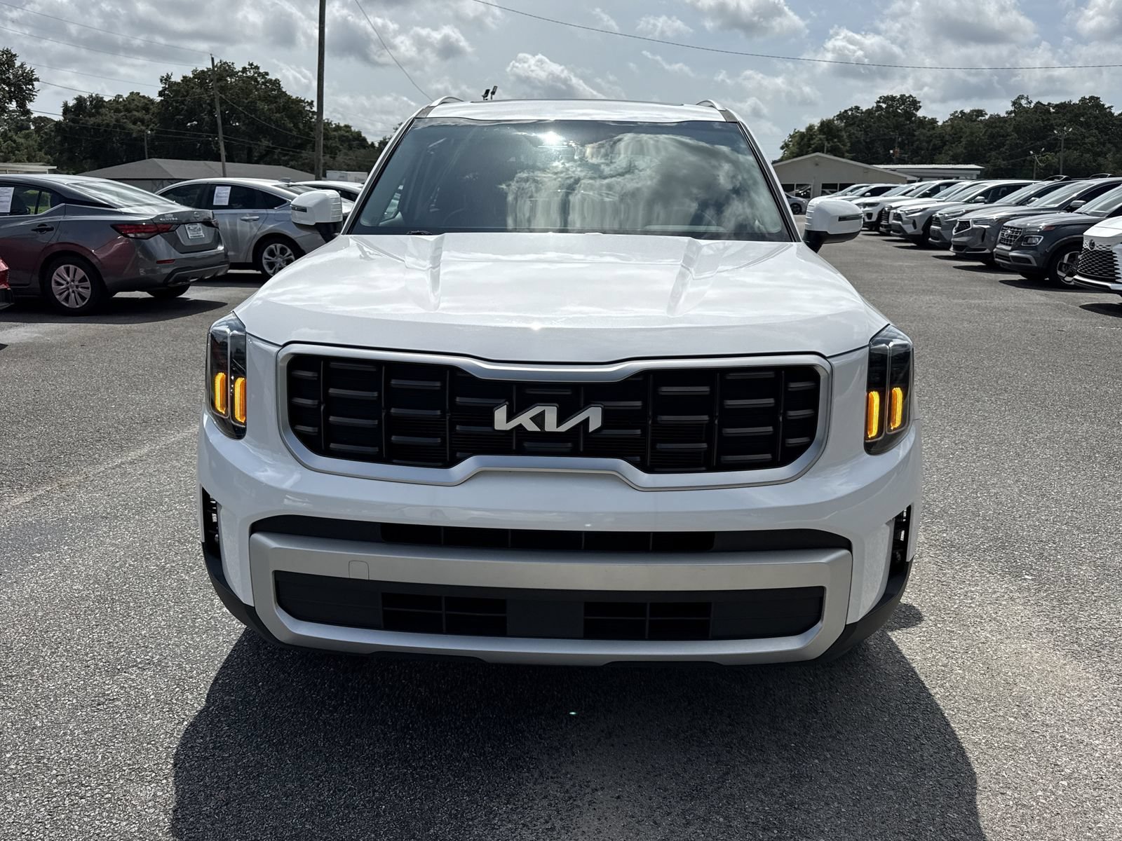 Used 2024 Kia Telluride S w/ S Sunroof Package FWD image 8