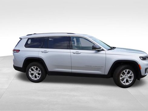 Used 2023 Jeep Grand Cherokee L Limited w/ Luxury Tech Group II AWD/4WD image 2