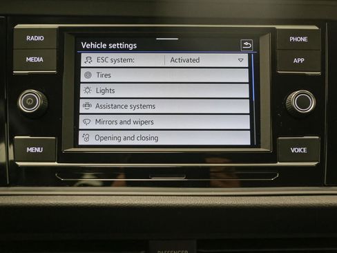 Used 2022 Volkswagen Jetta S image 26