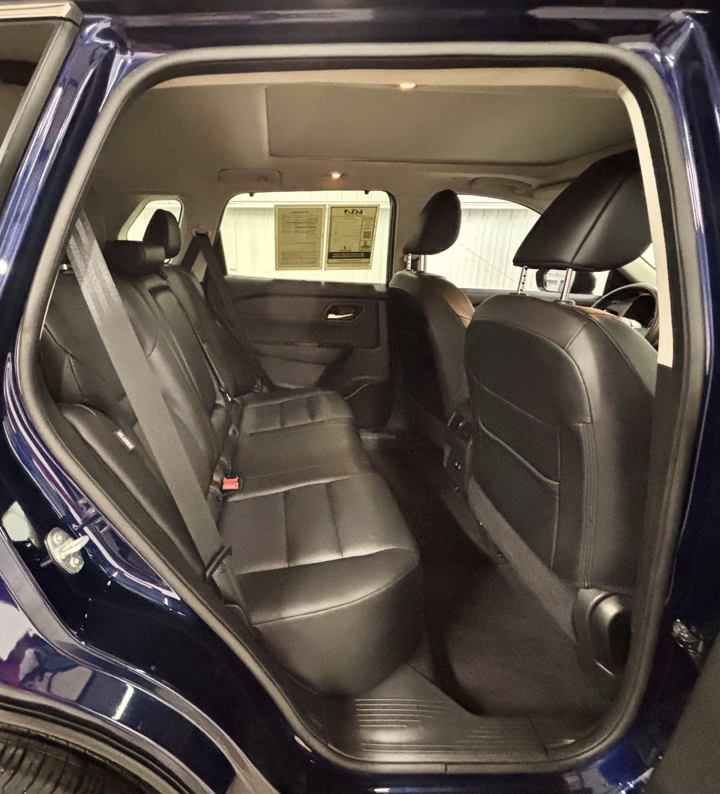 Used 2024 Nissan Rogue SV w/ SV Premium Package FWD image 20