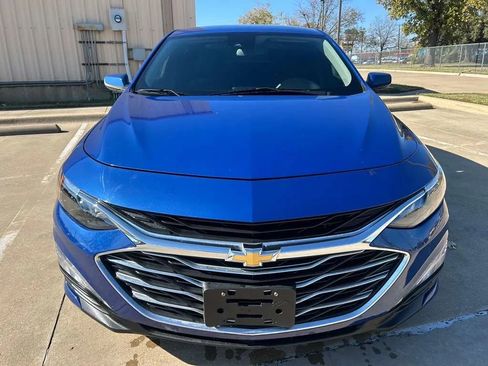 Used 2023 Chevrolet Malibu LT image 3