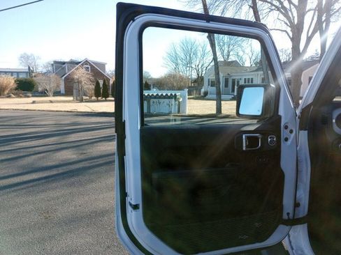 New 2025 Jeep Wrangler Sport S image 10