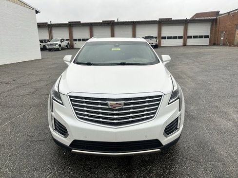 Used 2018 Cadillac XT5 Platinum image 3