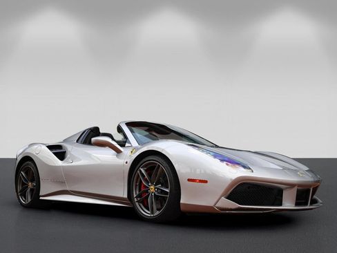 Certified 2018 Ferrari 488 Spider RWD image 28