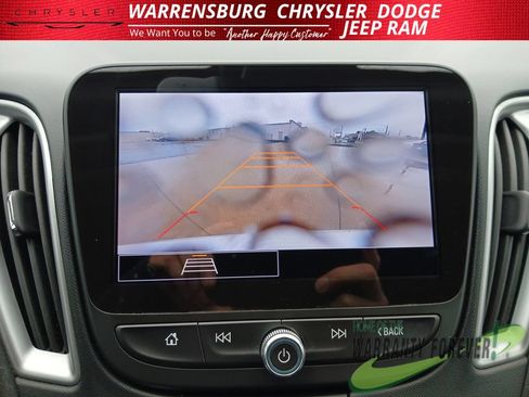 Used 2024 Chevrolet Malibu LT FWD image 22