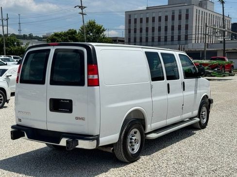 Used 2024 Chevrolet Express 2500 w/ Driver Convenience Package RWD image 6