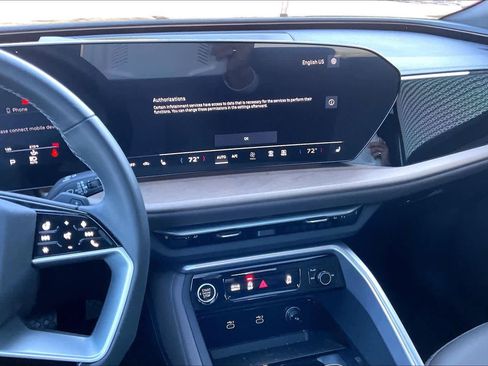 Certified 2025 Audi Q5 Premium w/ Convenience Package image 6