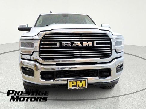 Used 2022 RAM 2500 Laramie AWD/4WD image 2