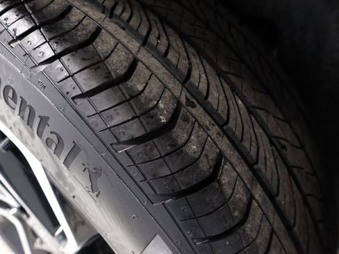 Used 2024 Chevrolet Trax RS w/ Driver Confidence Package image 19