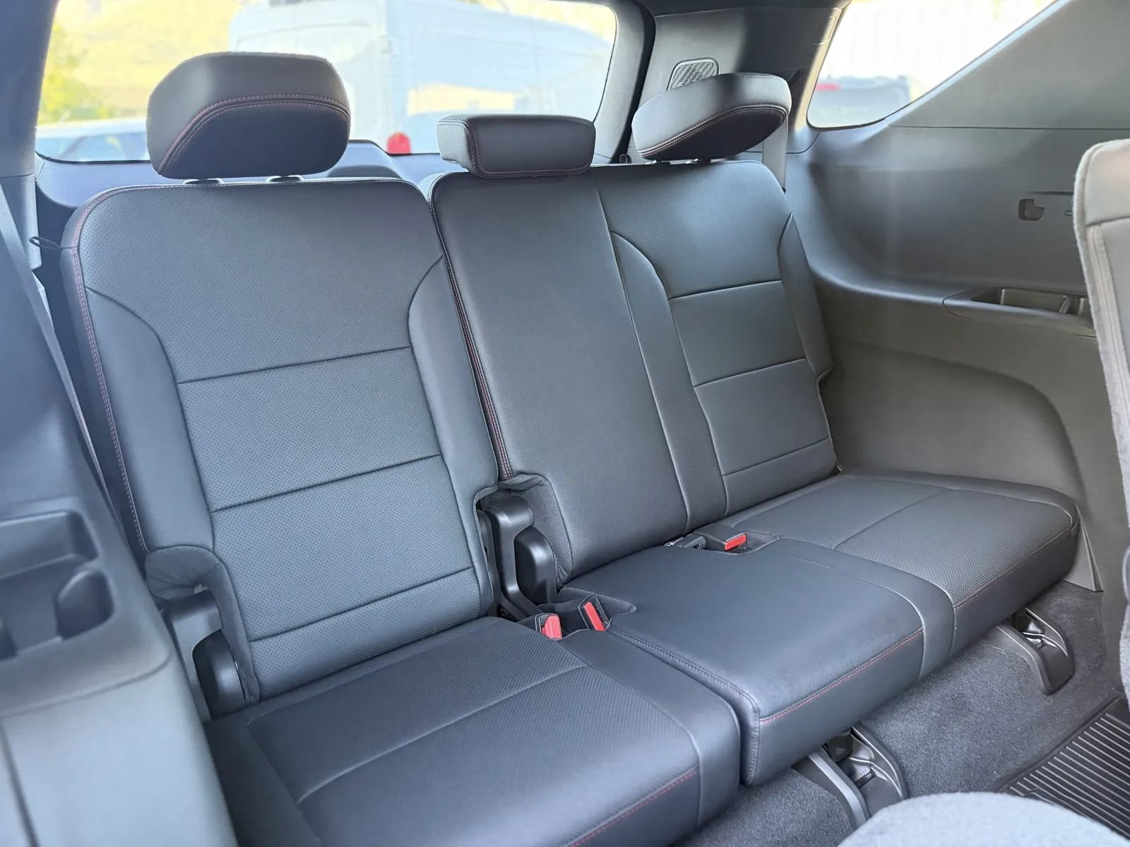 Used 2026 Chevrolet Traverse RS w/ LPO, Floor Liner Package AWD/4WD image 19