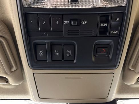 Used 2022 Toyota 4Runner Limited AWD/4WD image 27