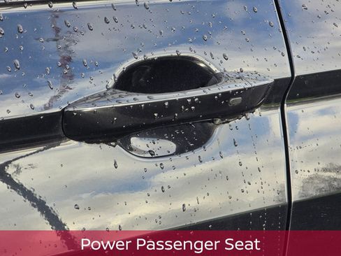 Used 2023 Volkswagen Tiguan SE R-Line image 11