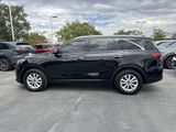 Used 2020 Kia Sorento LX w/ LX I4 Convenience Package image 5
