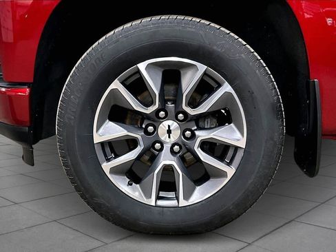 Used 2021 Chevrolet Silverado 1500 RST image 11