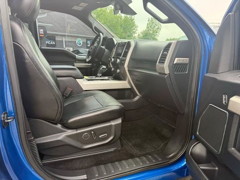 Used 2017 Ford F150 Lariat w/ Equipment Group 502A Luxury AWD/4WD image 11