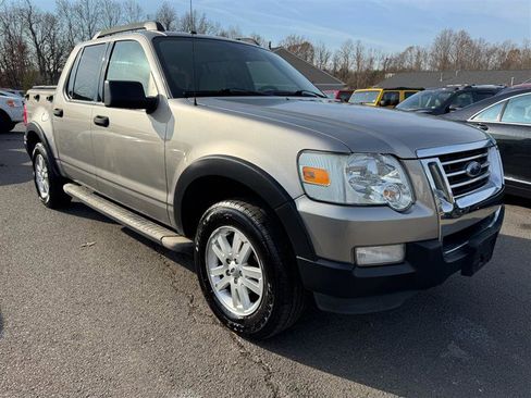 Used 2008 Ford Explorer Sport Trac XLT image 3