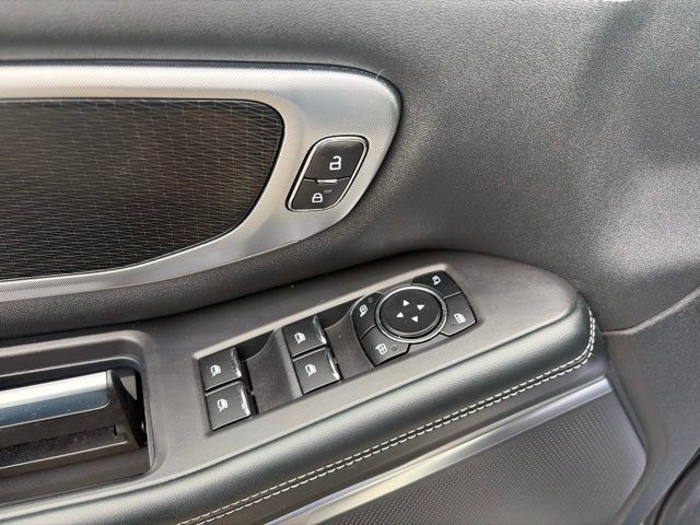 Used 2025 Ford Expedition Max Platinum w/ Stealth Appearance Package AWD/4WD image 16