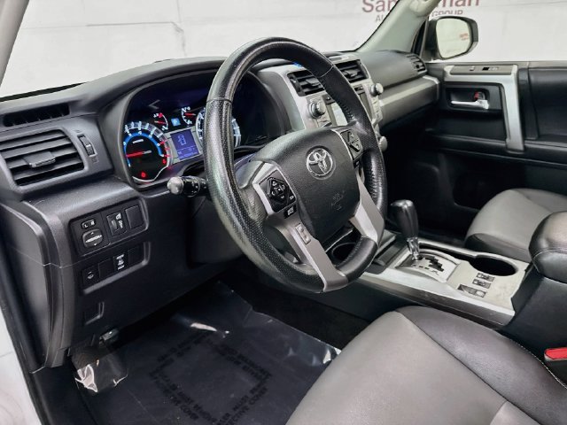 Used 2018 Toyota 4Runner SR5 Premium AWD/4WD image 9