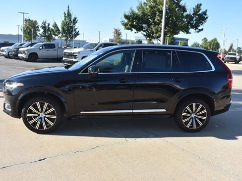 Used 2023 Volvo XC90 B6 Plus image 10