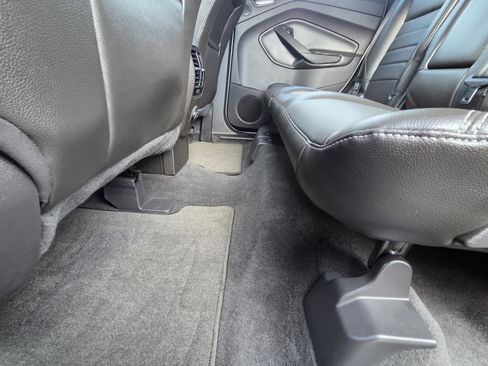 Used 2013 Ford Escape SEL image 21