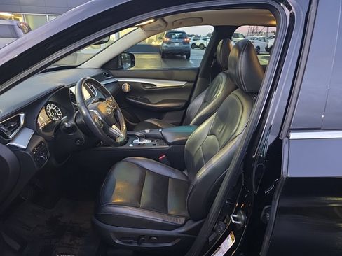 Used 2019 INFINITI QX50 Essential w/ Proactive Package image 8