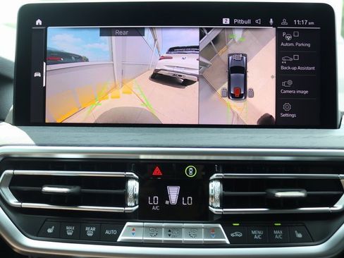 Used 2025 BMW X4 xDrive30i image 13