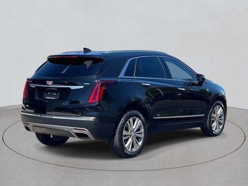 Certified 2024 Cadillac XT5 Premium Luxury w/ LPO, Floor Liner Package AWD/4WD image 3