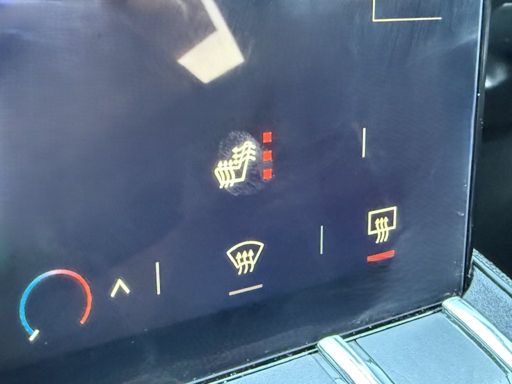 Used 2025 GMC Terrain Elevation FWD image 16