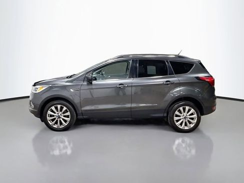 Used 2019 Ford Escape SEL image 10