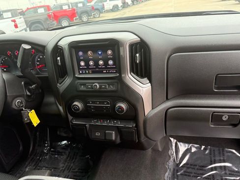 Used 2020 Chevrolet Silverado 1500 Custom w/ Custom Value Package image 46