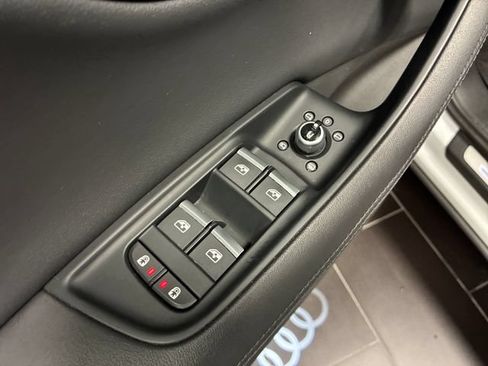 Used 2023 Audi Q7 3.0T Premium Plus AWD/4WD image 11
